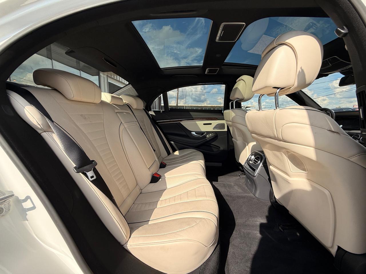 Mercedes-Benz S-Class S550 2015
