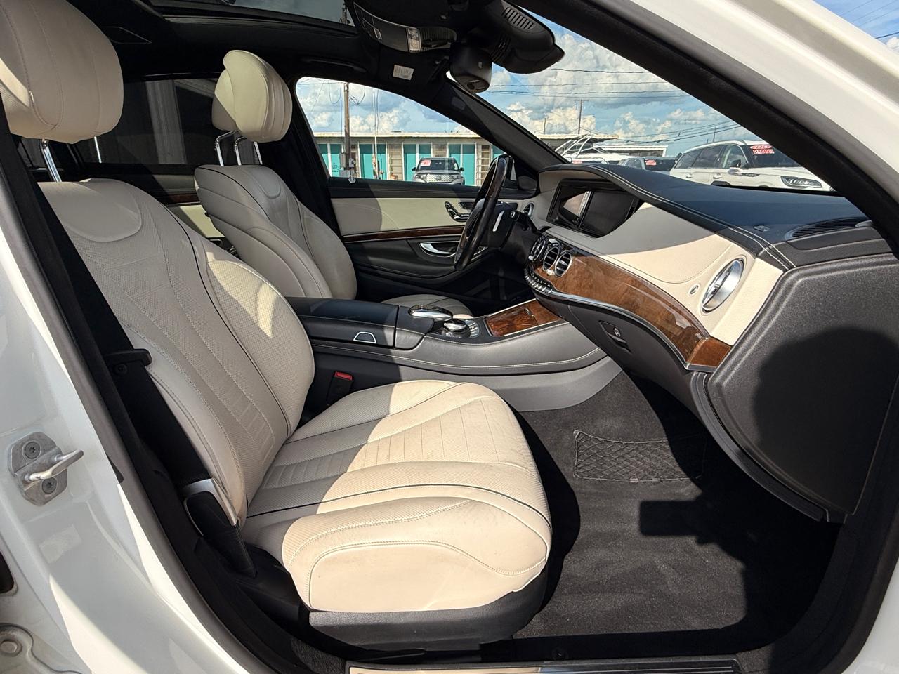 Mercedes-Benz S-Class S550 2015