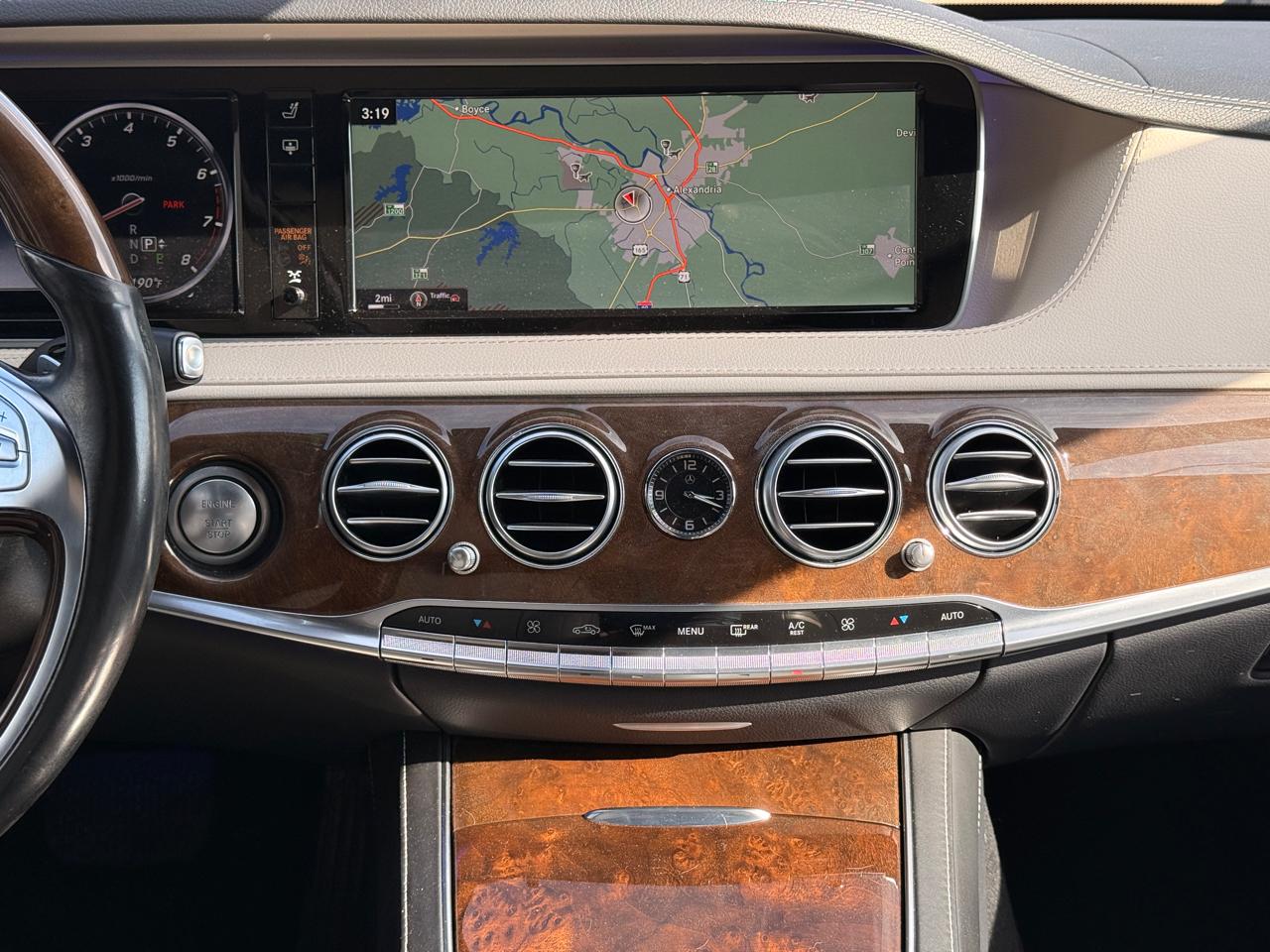 Mercedes-Benz S-Class S550 2015