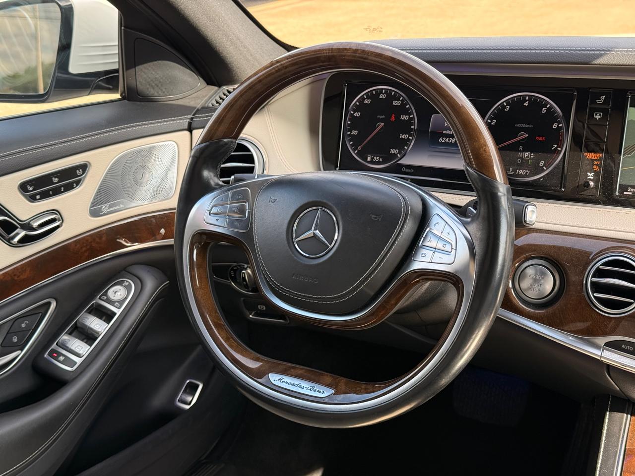 Mercedes-Benz S-Class S550 2015