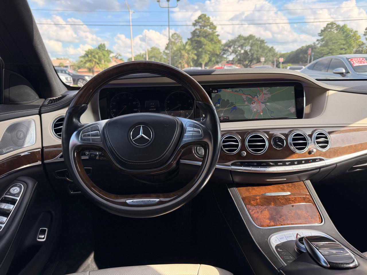 Mercedes-Benz S-Class S550 2015