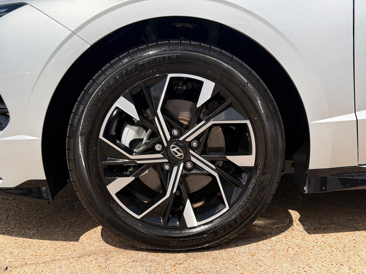 Hyundai Sonata SEL 2024