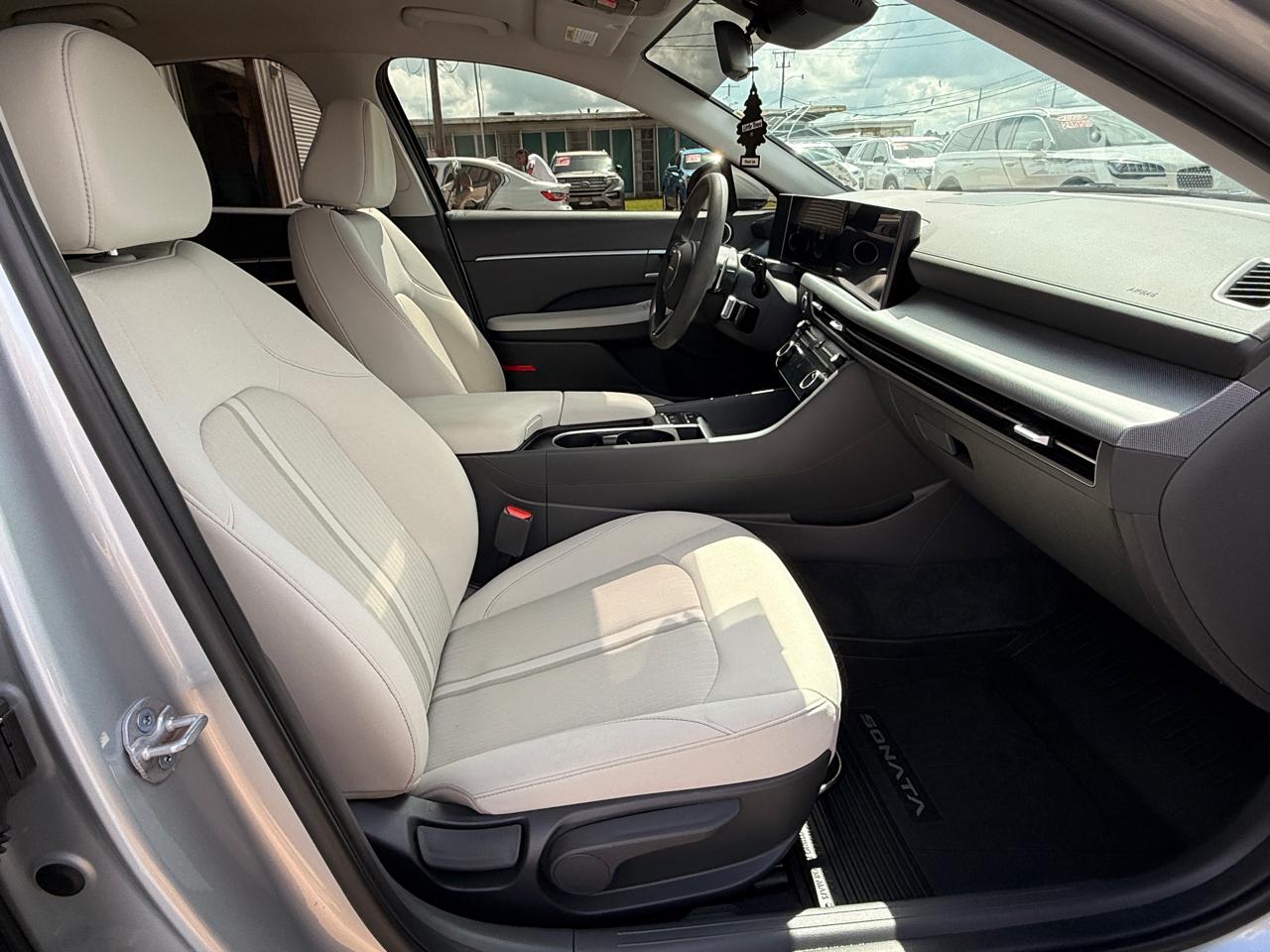 Hyundai Sonata SEL 2024