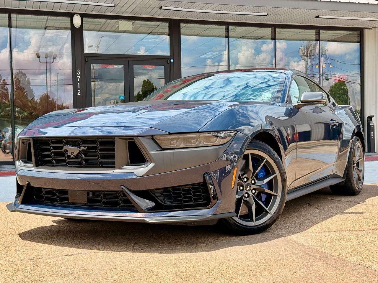 Ford Mustang Dark Horse 2024