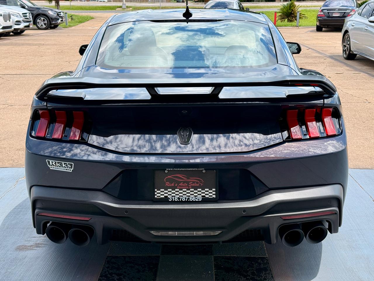 Ford Mustang Dark Horse 2024