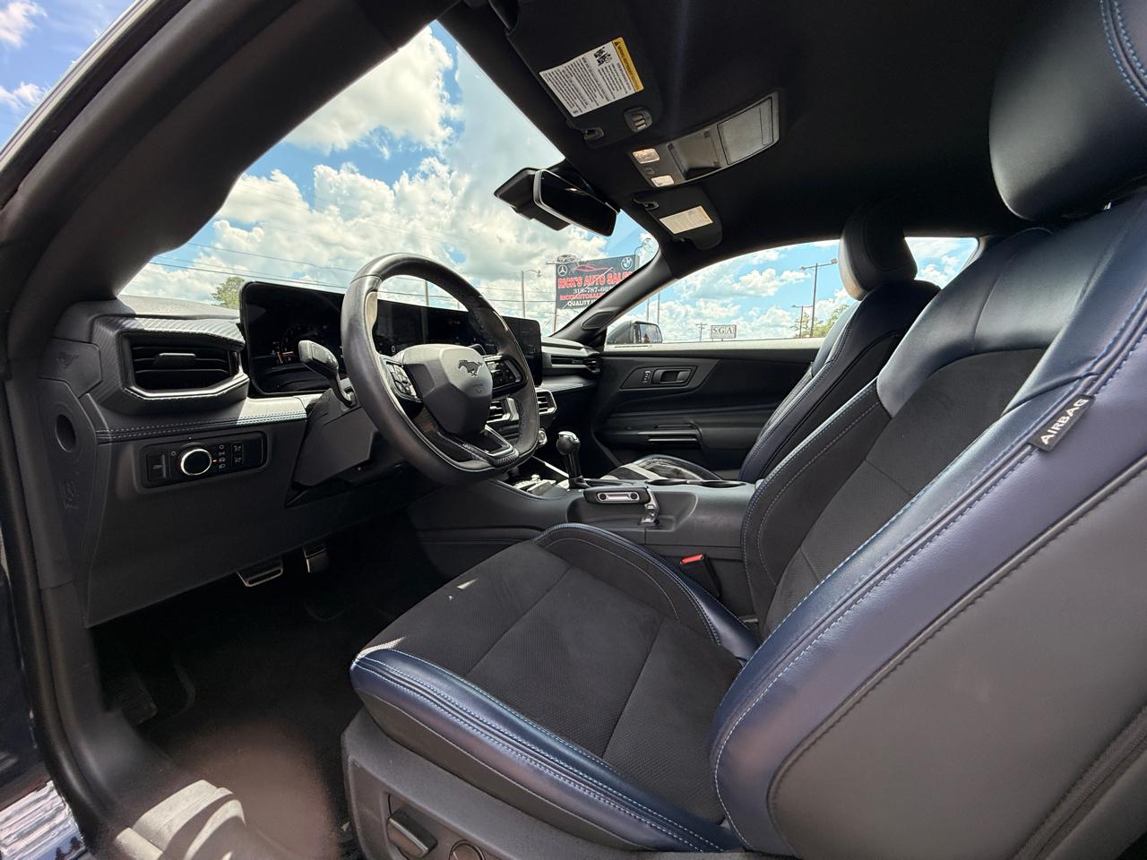 Ford Mustang Dark Horse 2024