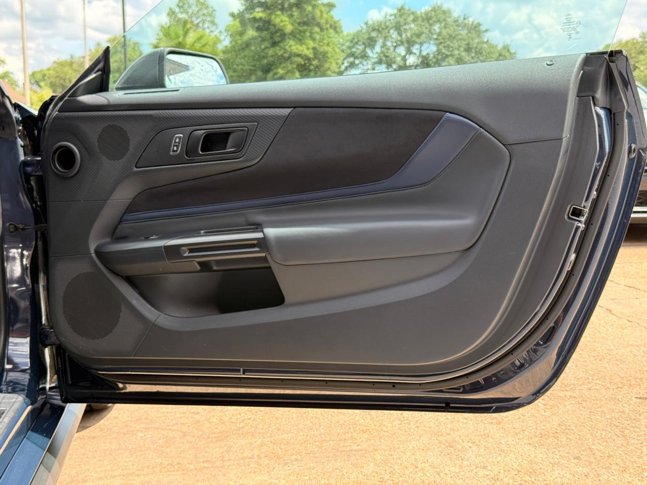 Ford Mustang Dark Horse 2024