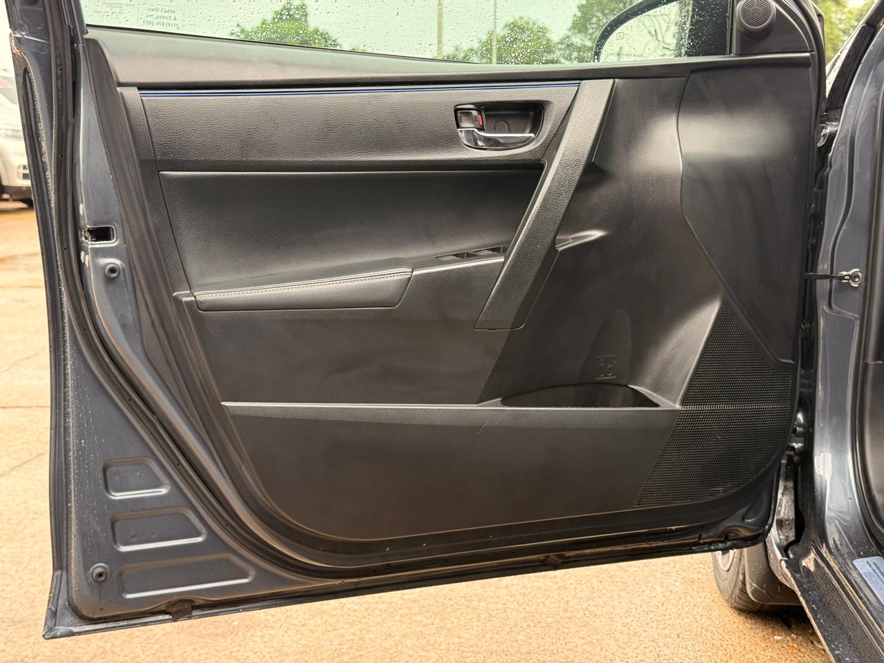 Toyota Corolla XLE CVT 2019
