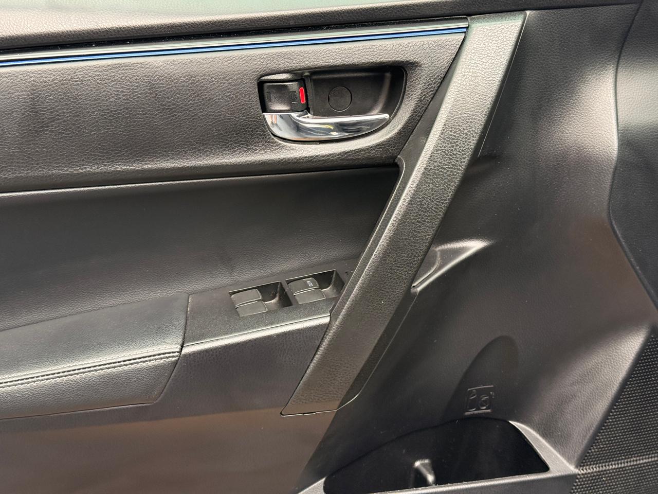 Toyota Corolla XLE CVT 2019