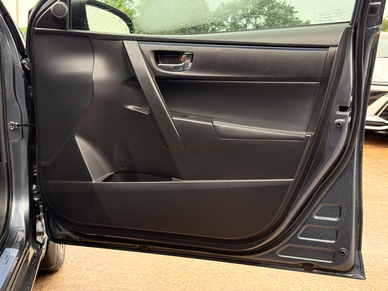 Toyota Corolla XLE CVT 2019