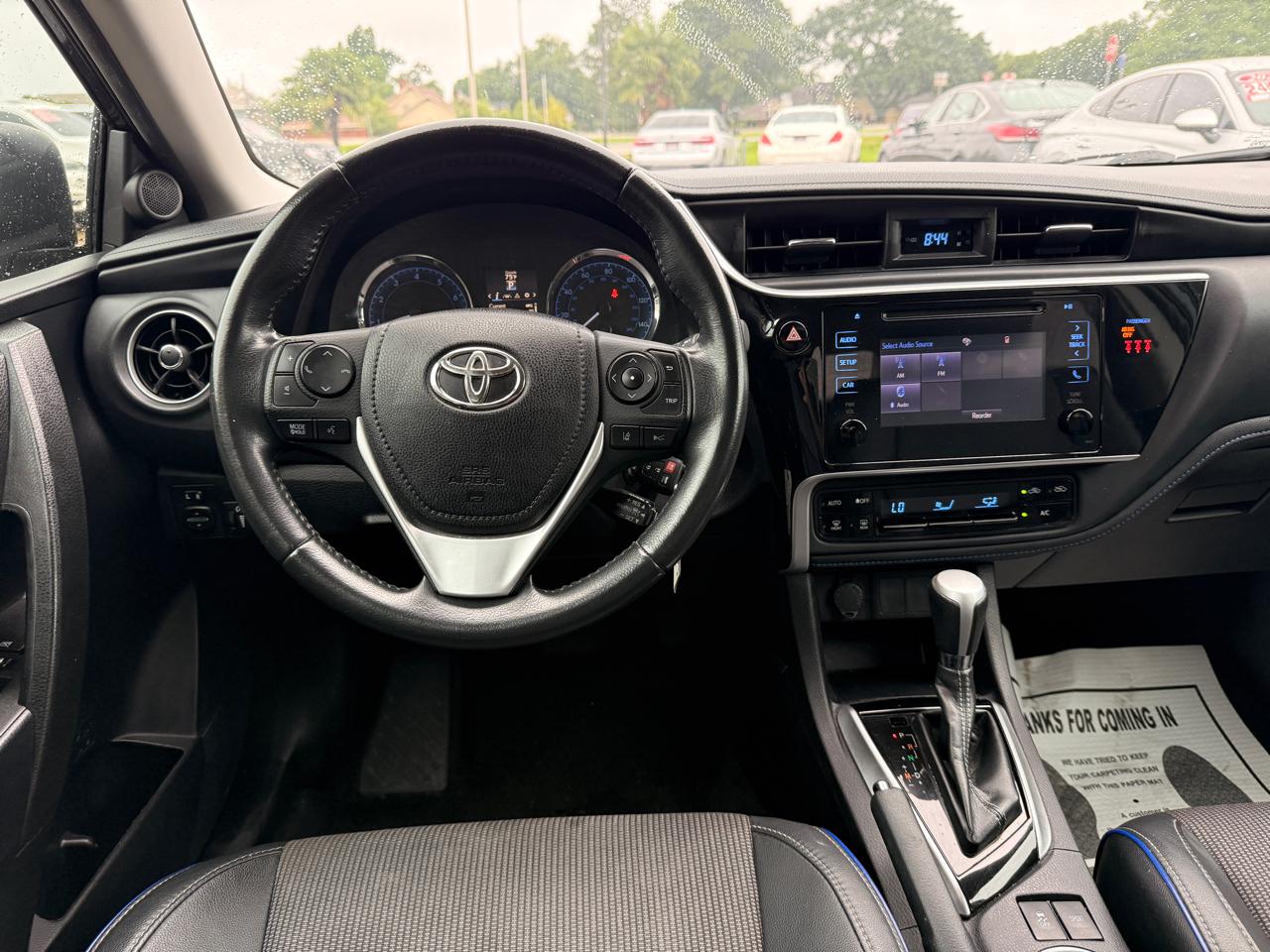 Toyota Corolla XLE CVT 2019
