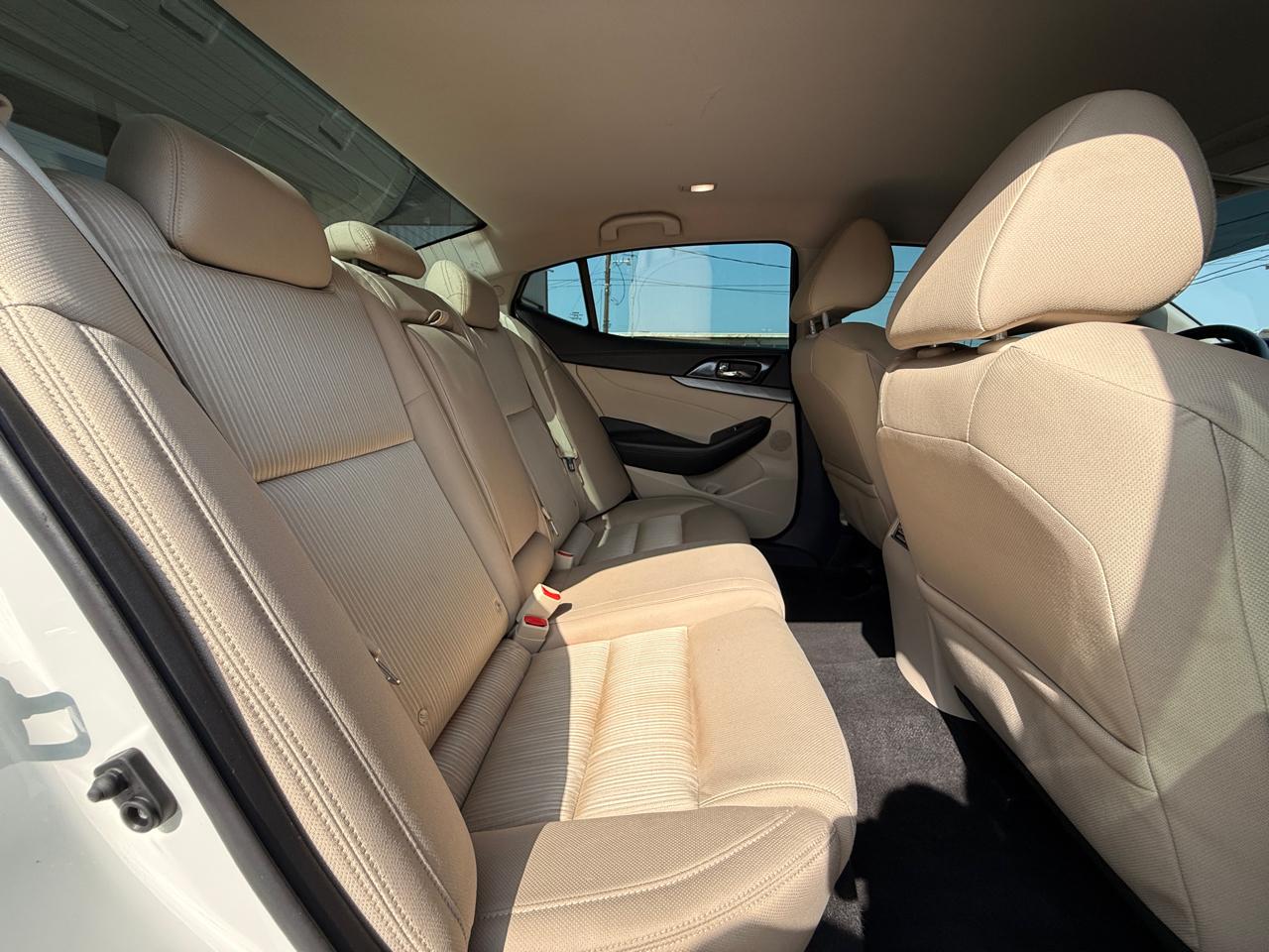 Nissan Maxima 3.5 S 2017