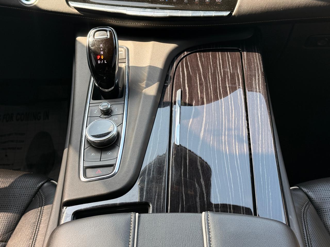 Cadillac Escalade Sport AWD 2021