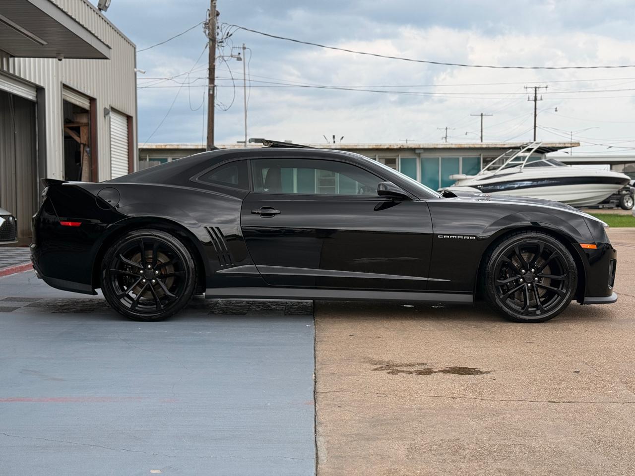 Chevrolet Camaro ZL1 2012