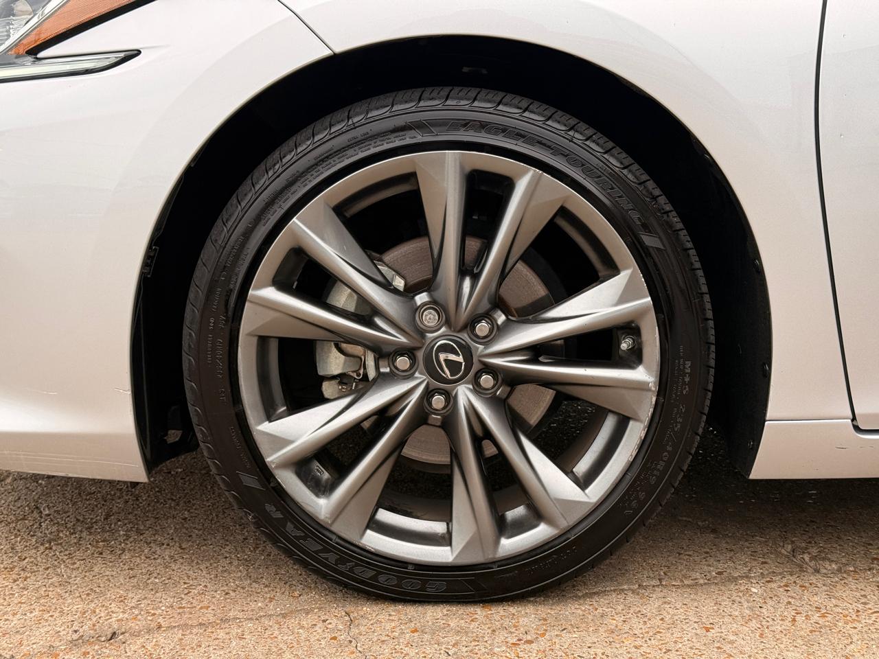 Lexus ES 350 F SPORT 2020
