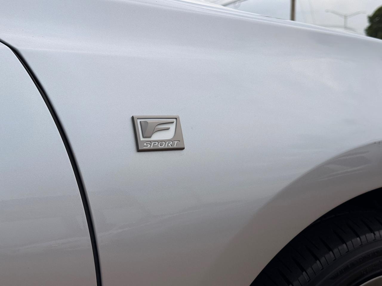 Lexus ES 350 F SPORT 2020