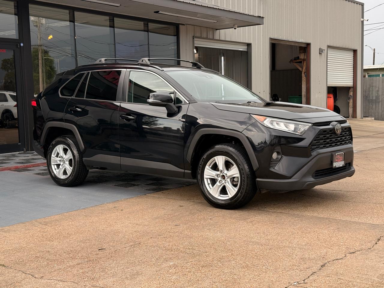 Toyota RAV4 XLE 2019