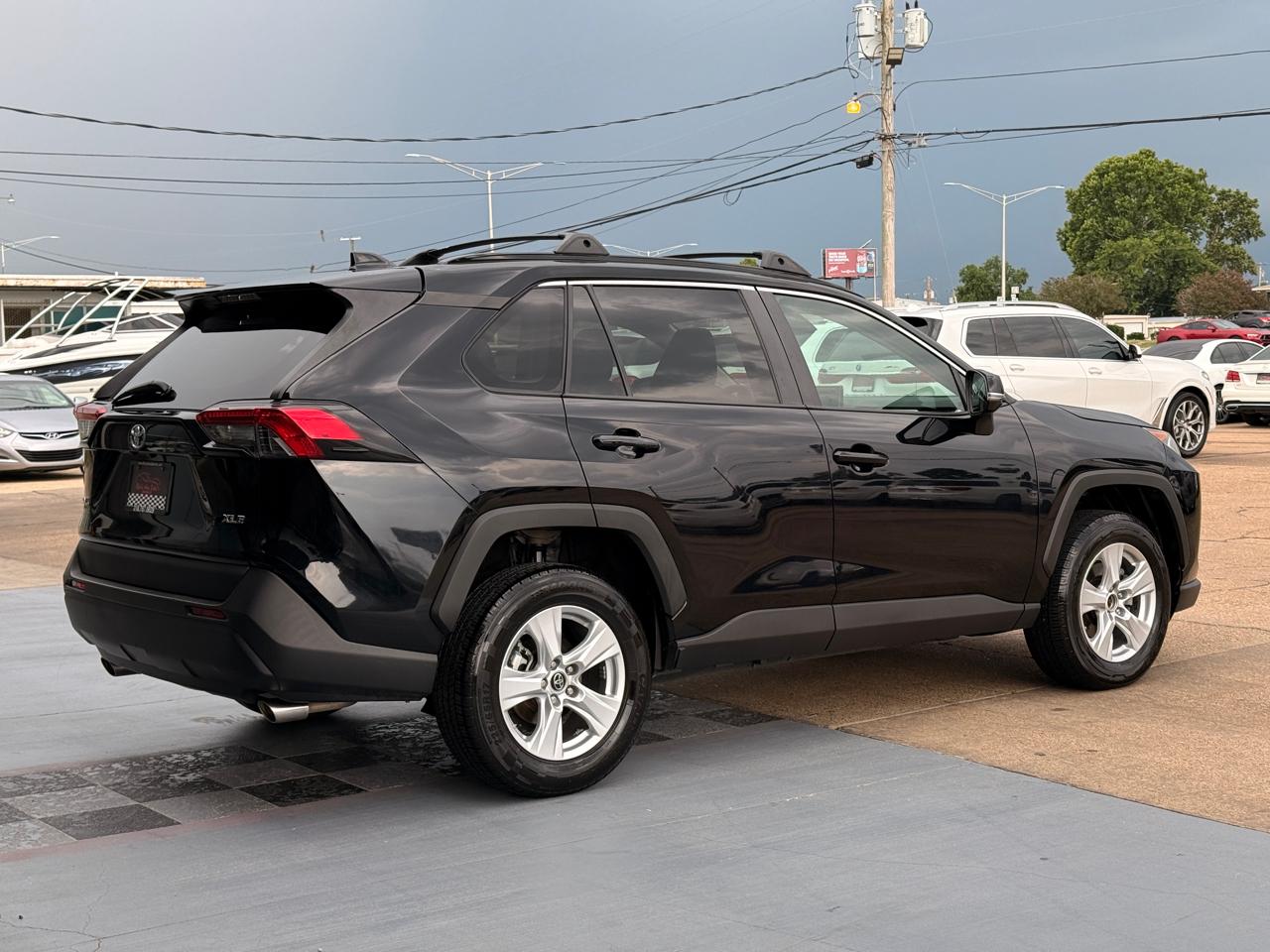 Toyota RAV4 XLE 2019