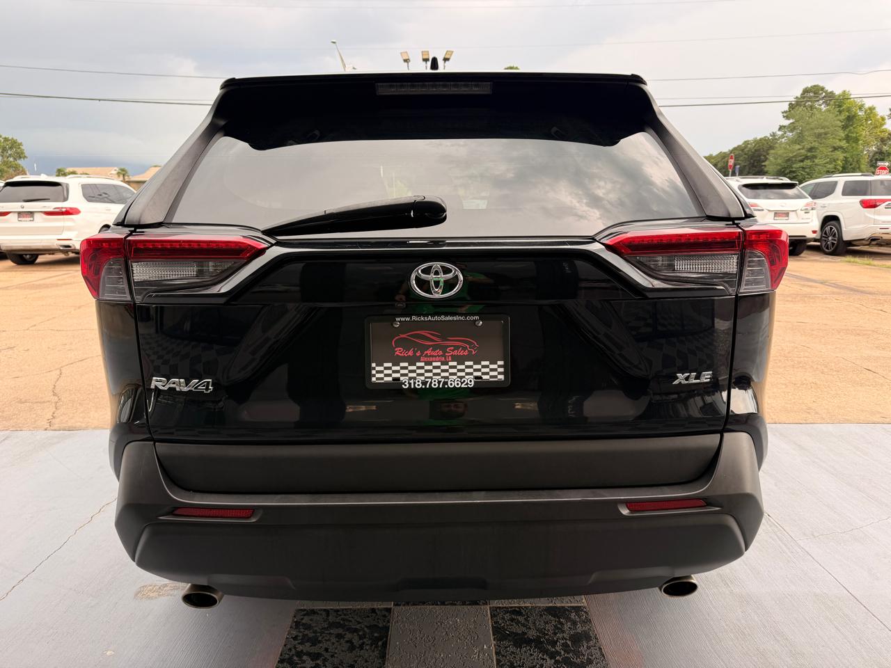 Toyota RAV4 XLE 2019