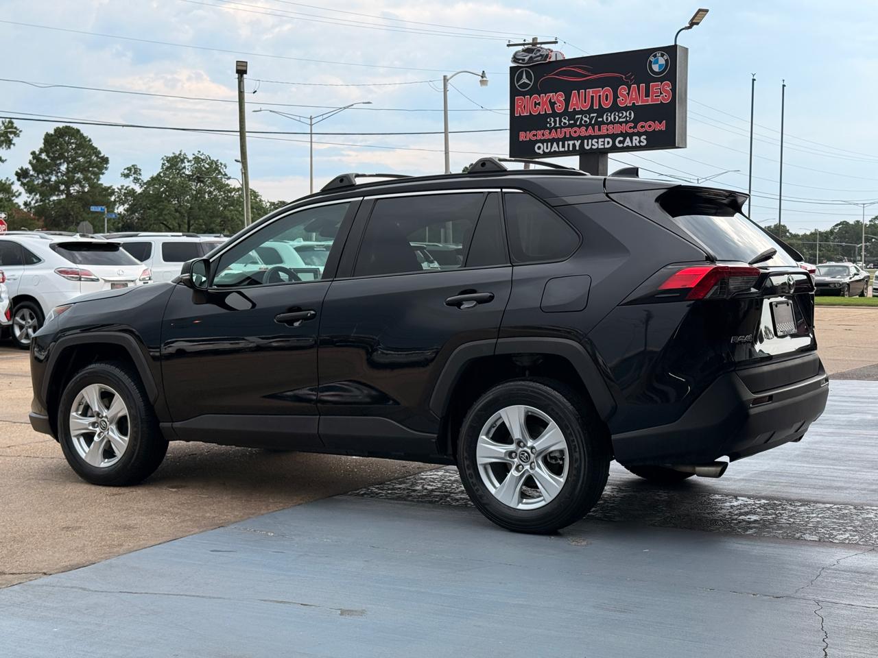 Toyota RAV4 XLE 2019