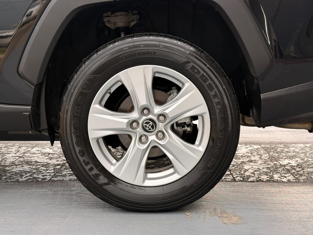 Toyota RAV4 XLE 2019