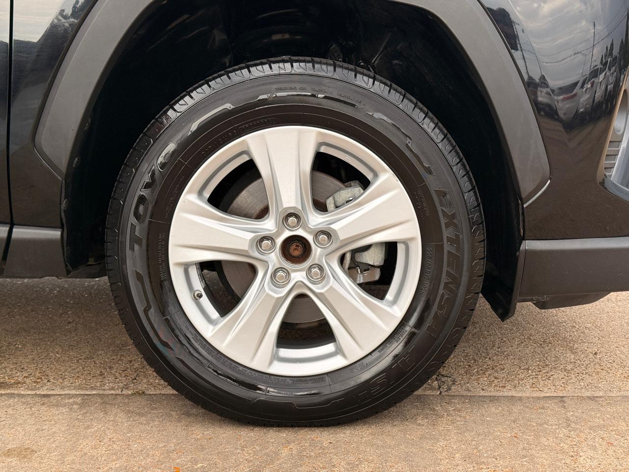 Toyota RAV4 XLE 2019