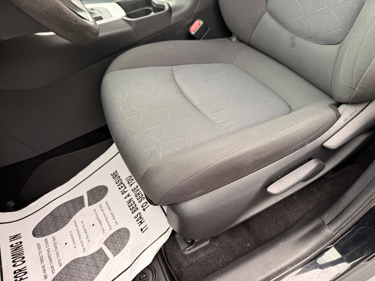 Toyota RAV4 XLE 2019