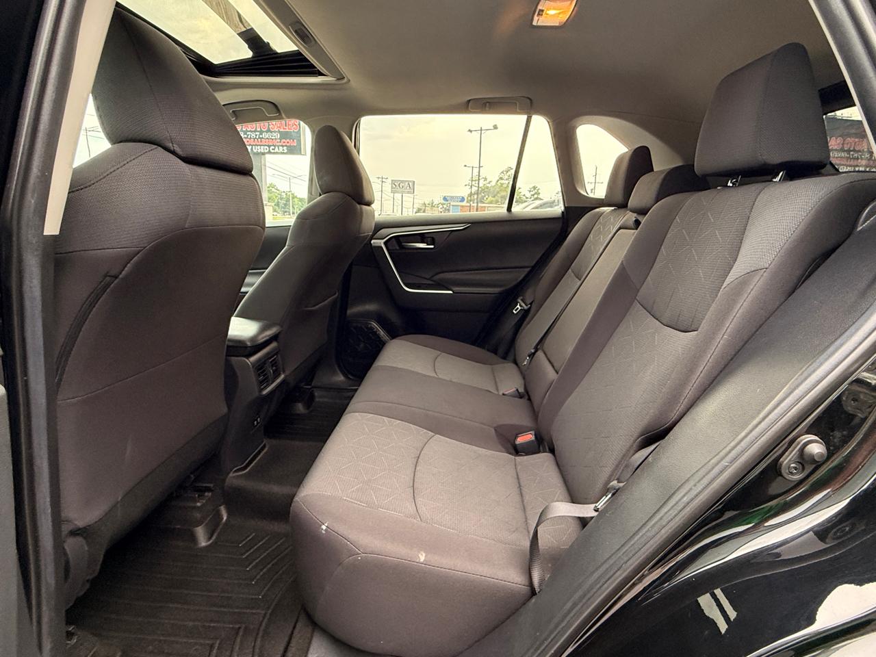 Toyota RAV4 XLE 2019