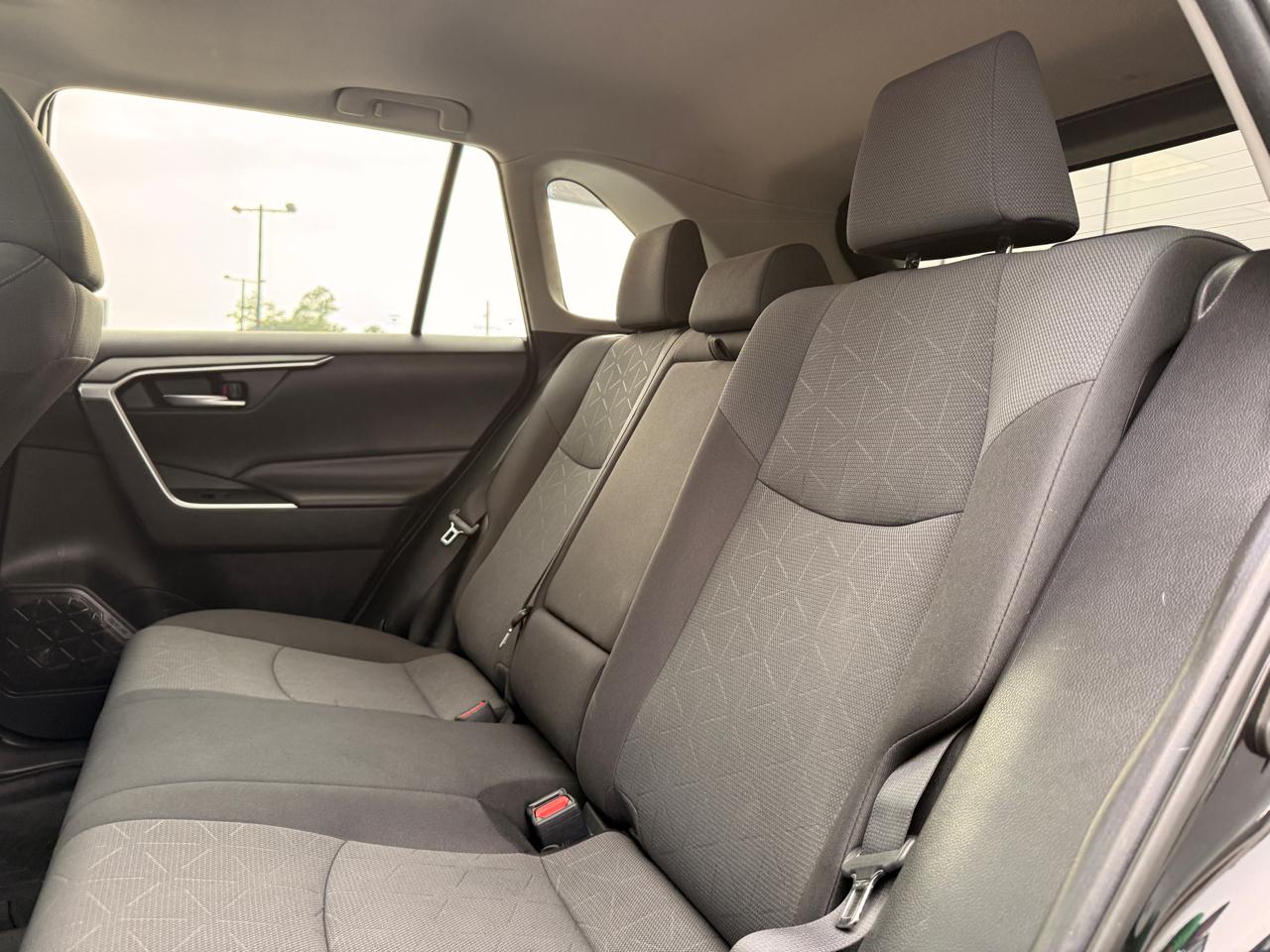 Toyota RAV4 XLE 2019