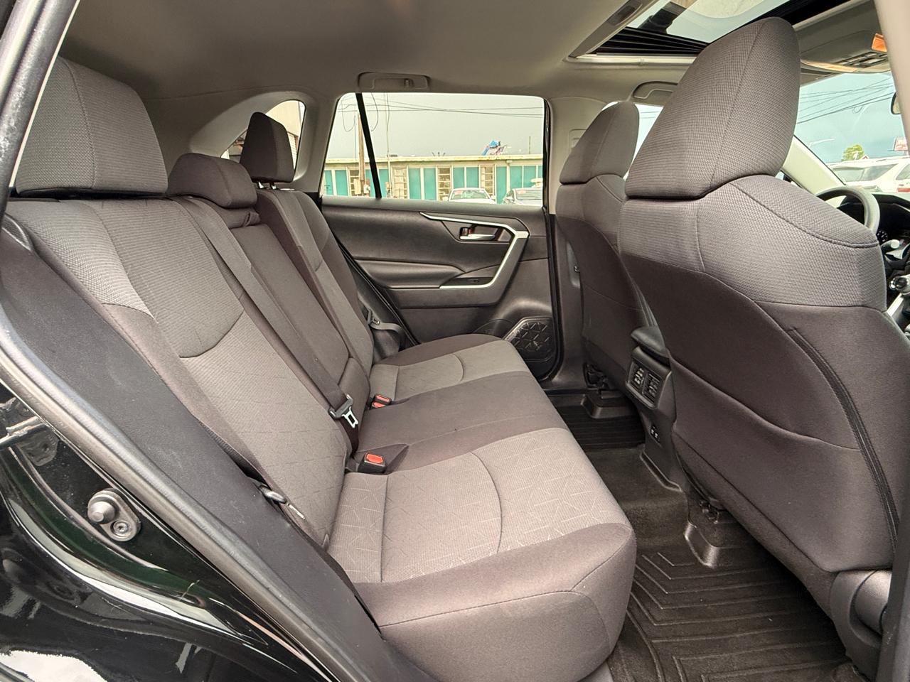 Toyota RAV4 XLE 2019