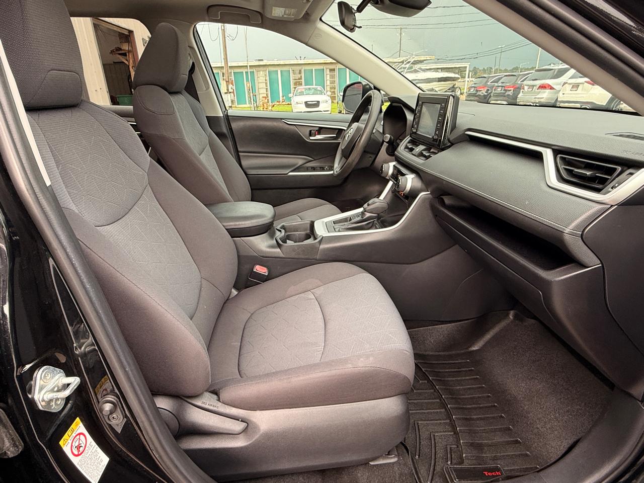 Toyota RAV4 XLE 2019