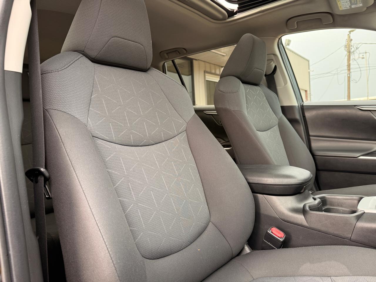Toyota RAV4 XLE 2019