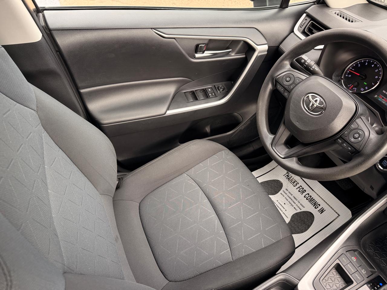 Toyota RAV4 XLE 2019