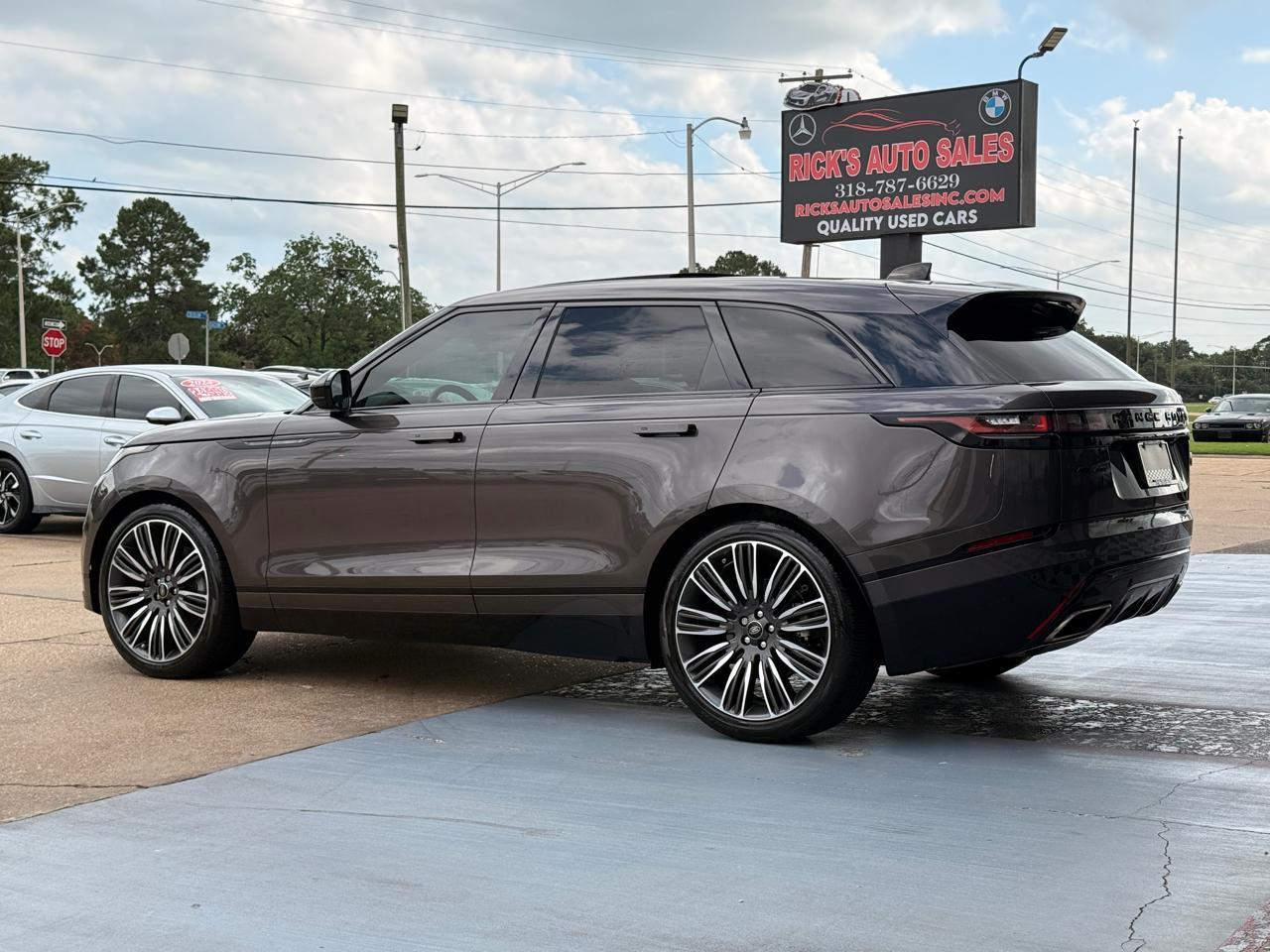Land Rover Range Rover Velar R-Dynamic S 2023