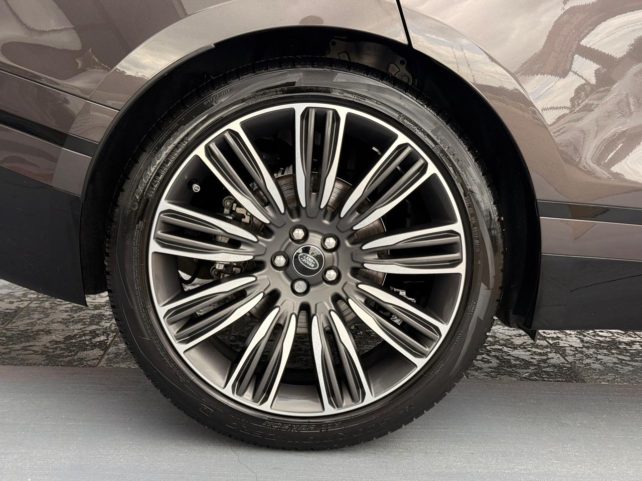 Land Rover Range Rover Velar R-Dynamic S 2023