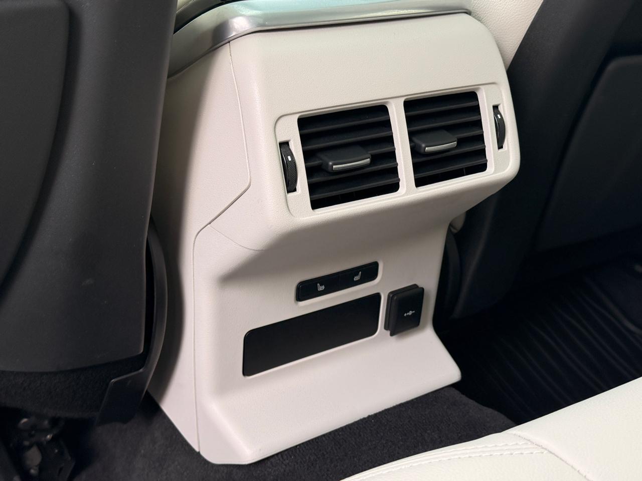 Land Rover Range Rover Velar R-Dynamic S 2023