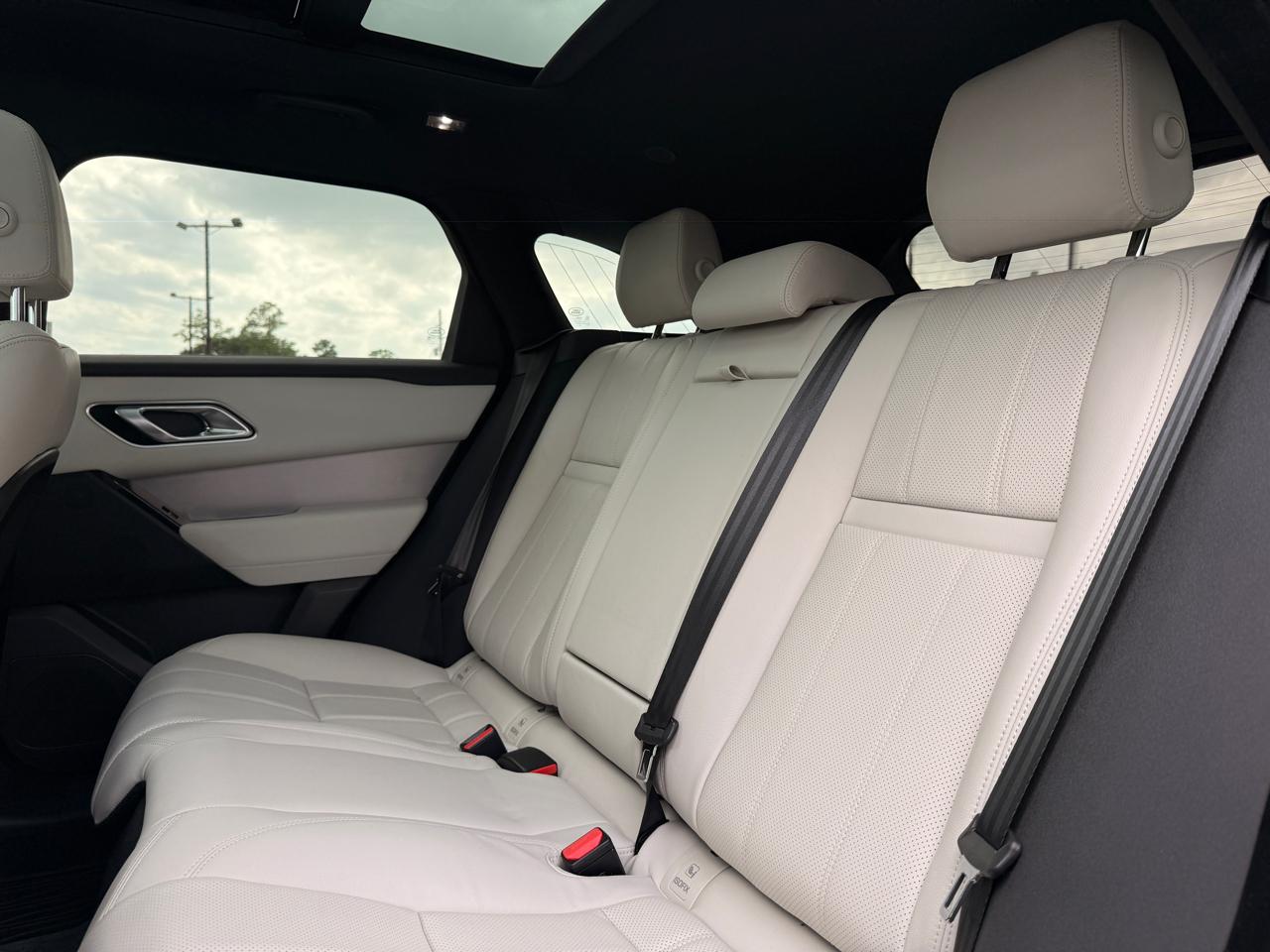 Land Rover Range Rover Velar R-Dynamic S 2023