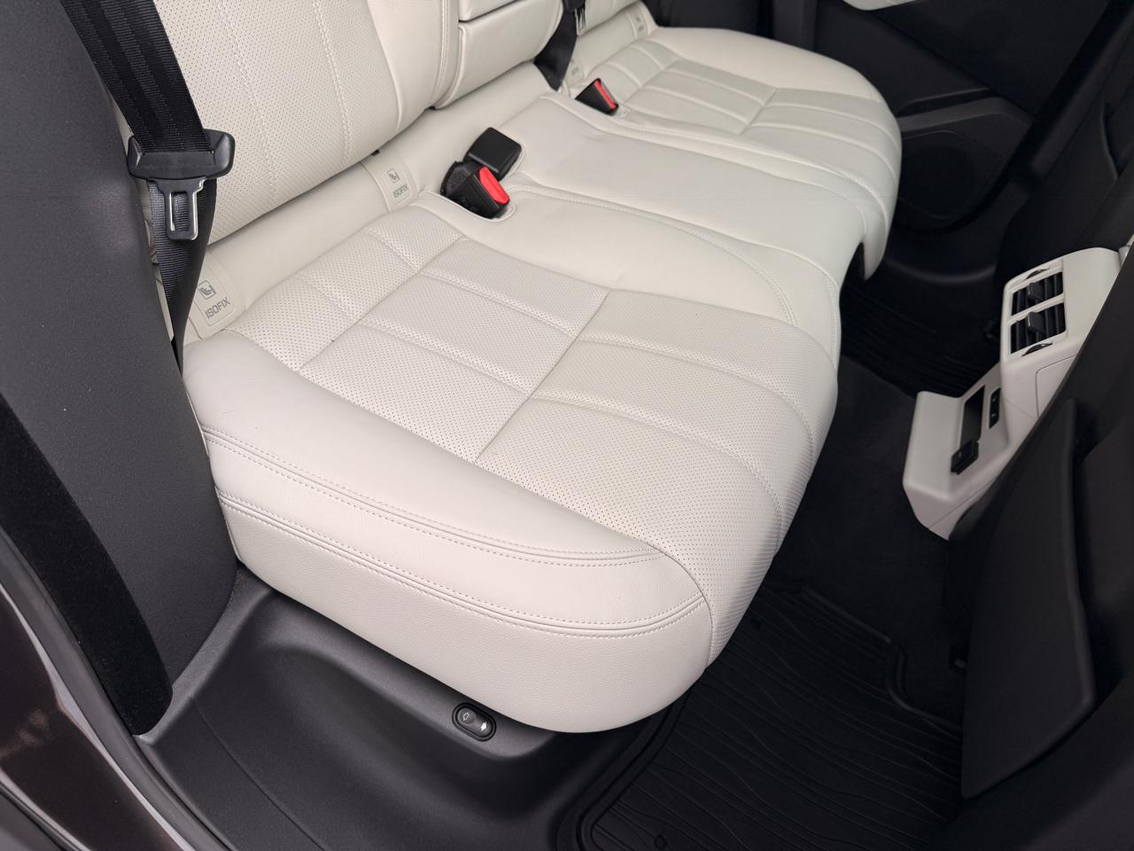 Land Rover Range Rover Velar R-Dynamic S 2023