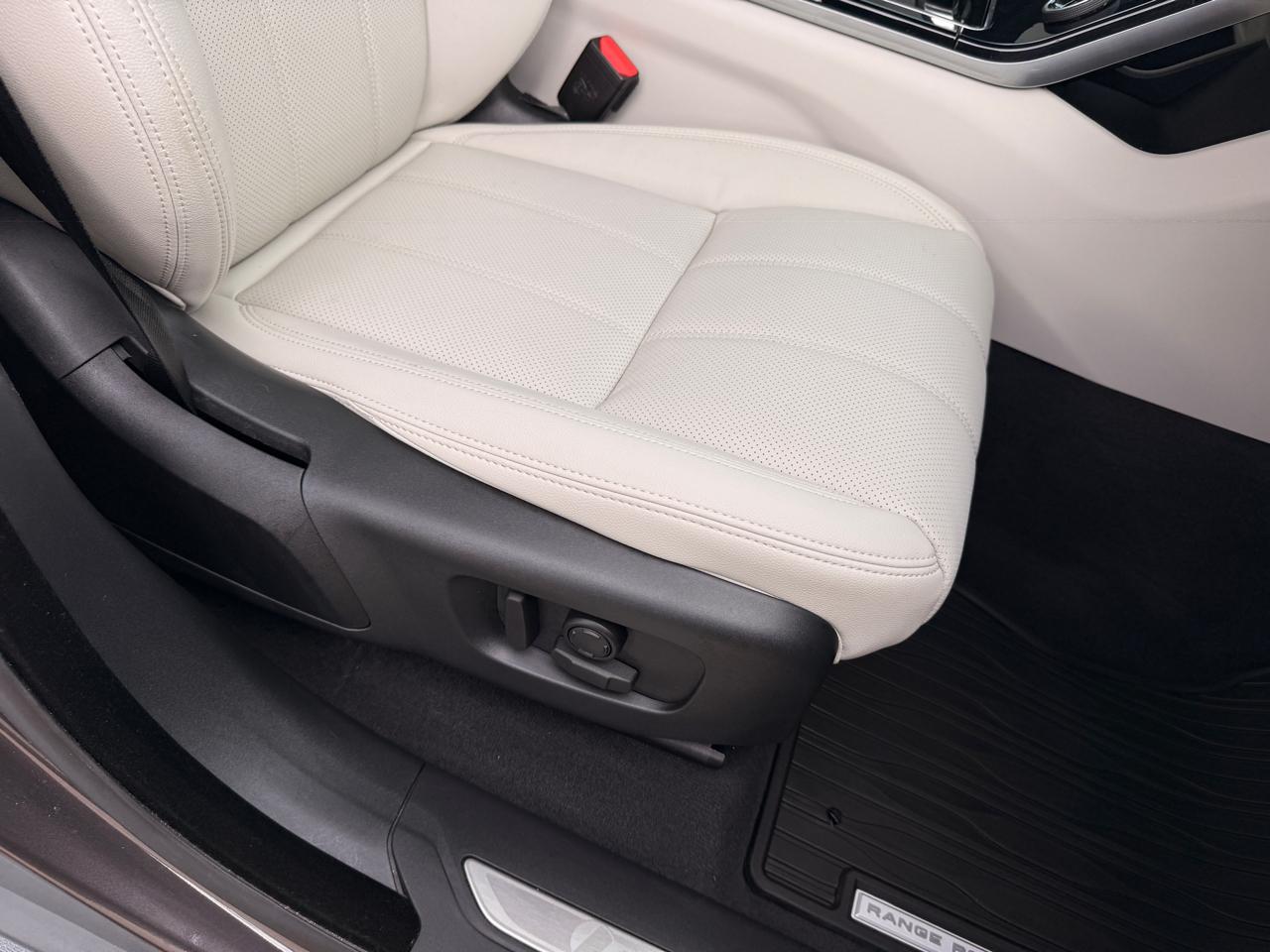 Land Rover Range Rover Velar R-Dynamic S 2023