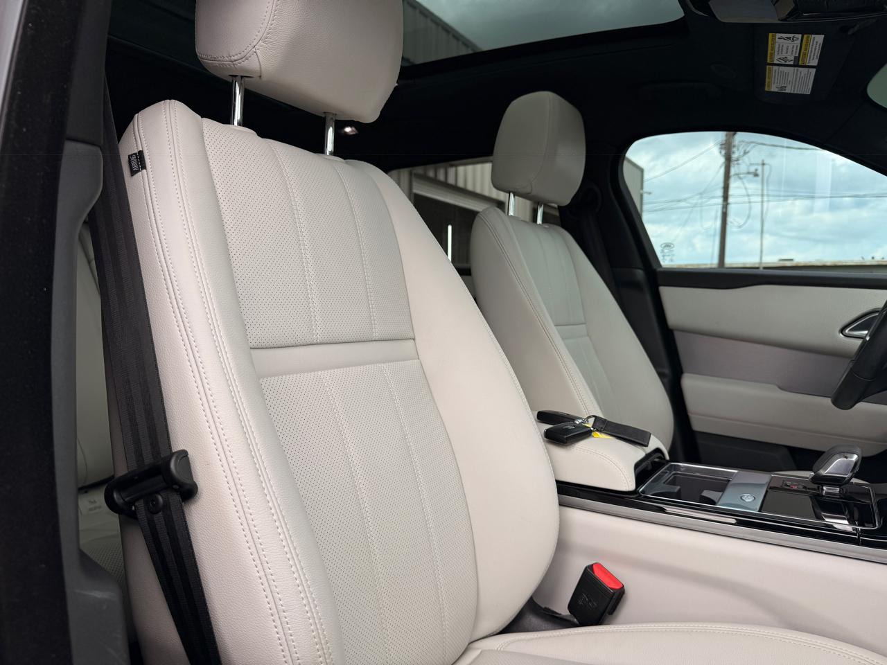 Land Rover Range Rover Velar R-Dynamic S 2023