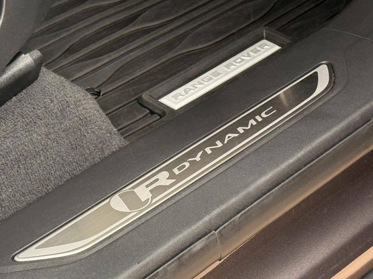 Land Rover Range Rover Velar R-Dynamic S 2023
