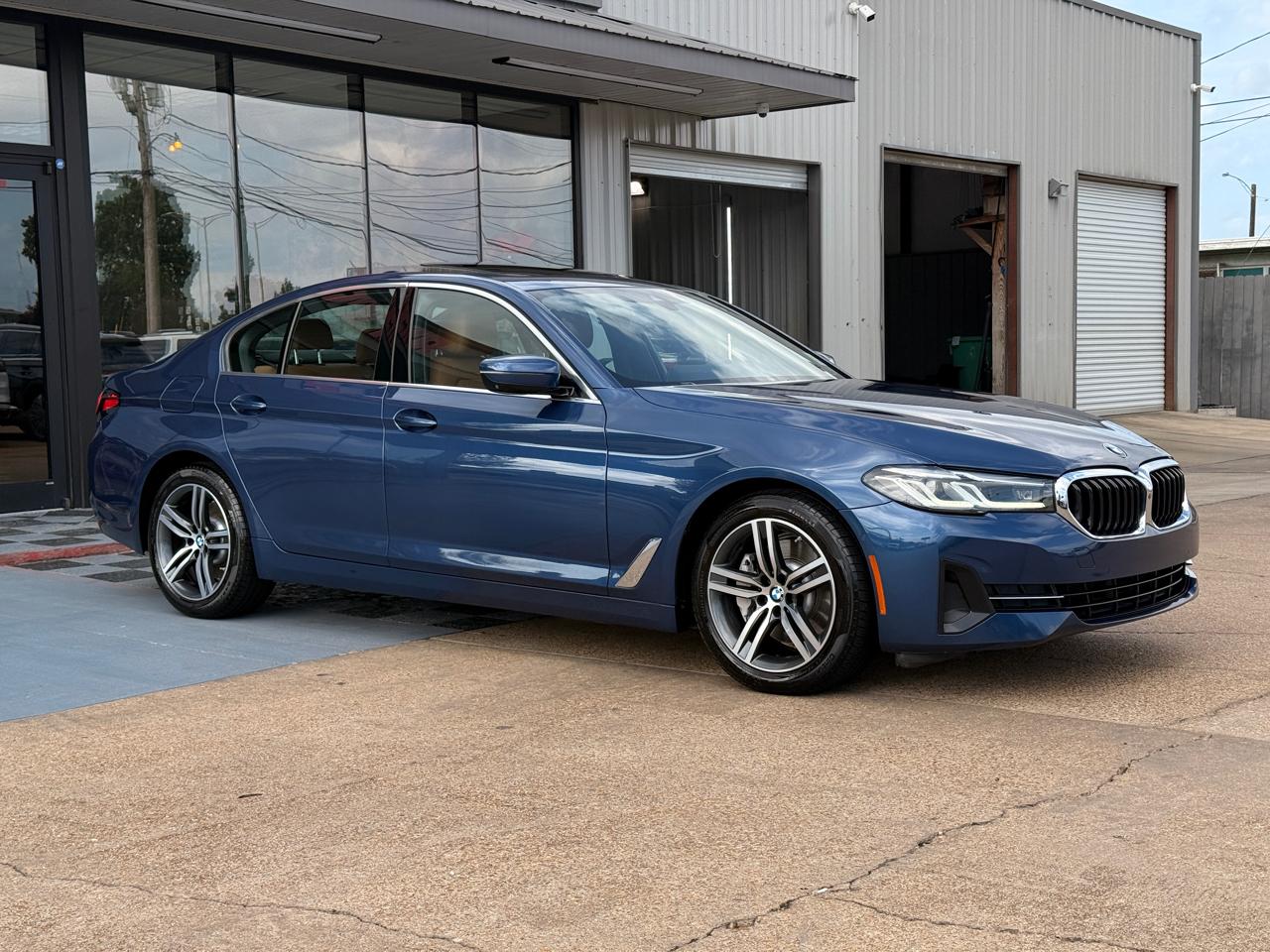 BMW 5-Series 530i 2021