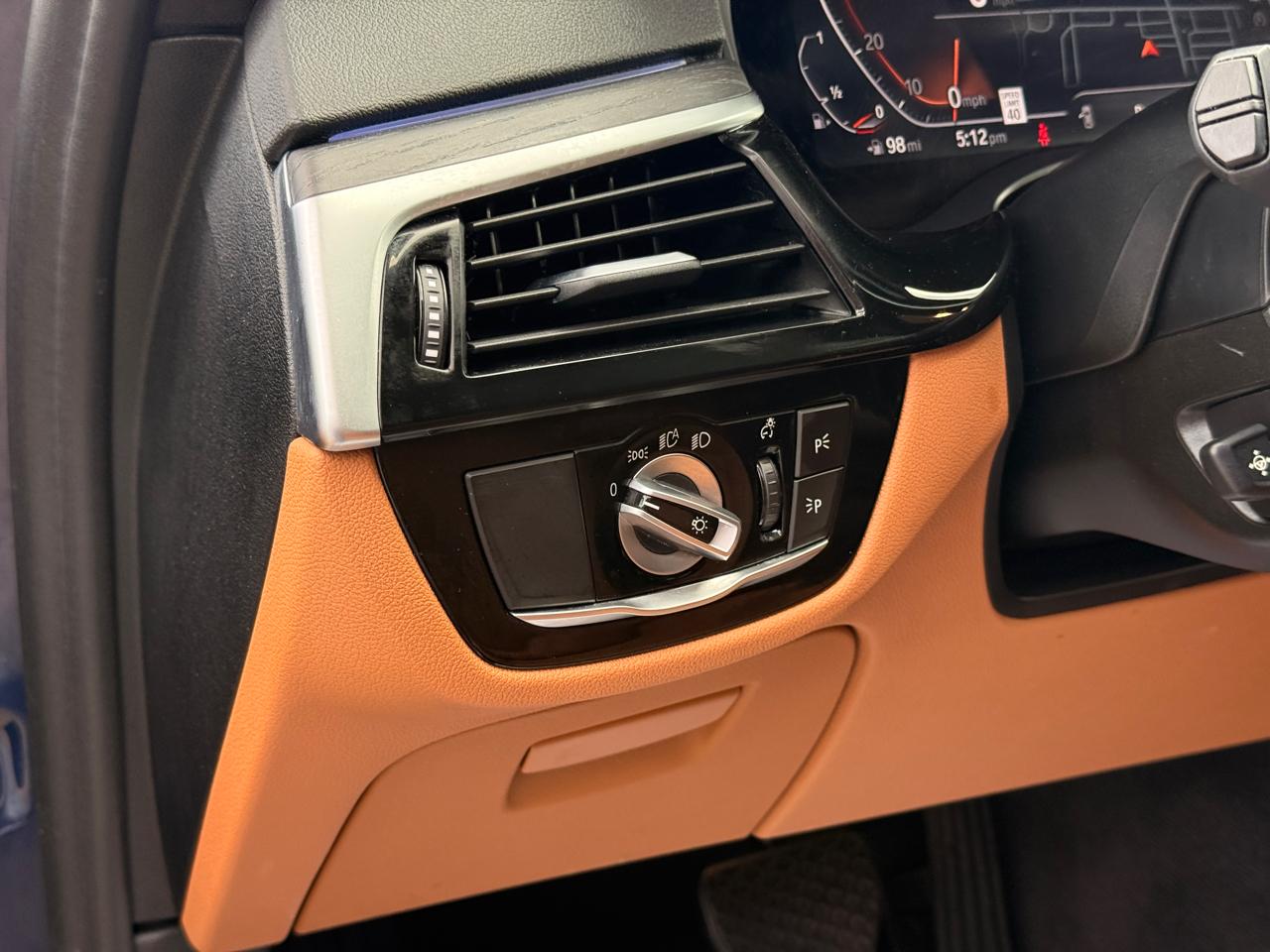 BMW 5-Series 530i 2021