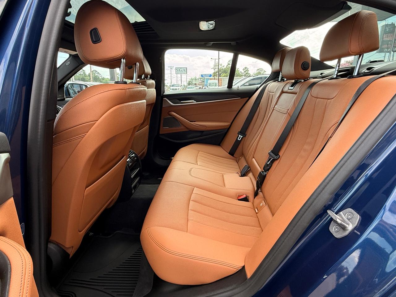 BMW 5-Series 530i 2021