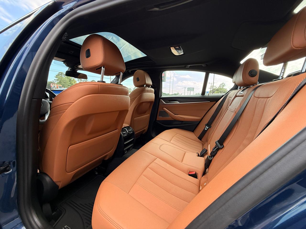 BMW 5-Series 530i 2021
