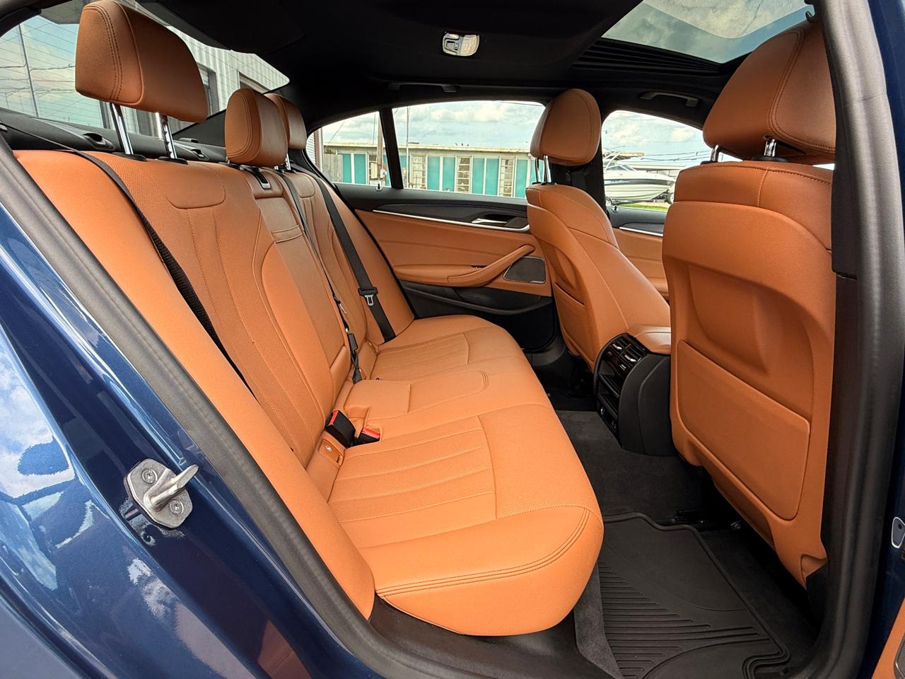 BMW 5-Series 530i 2021