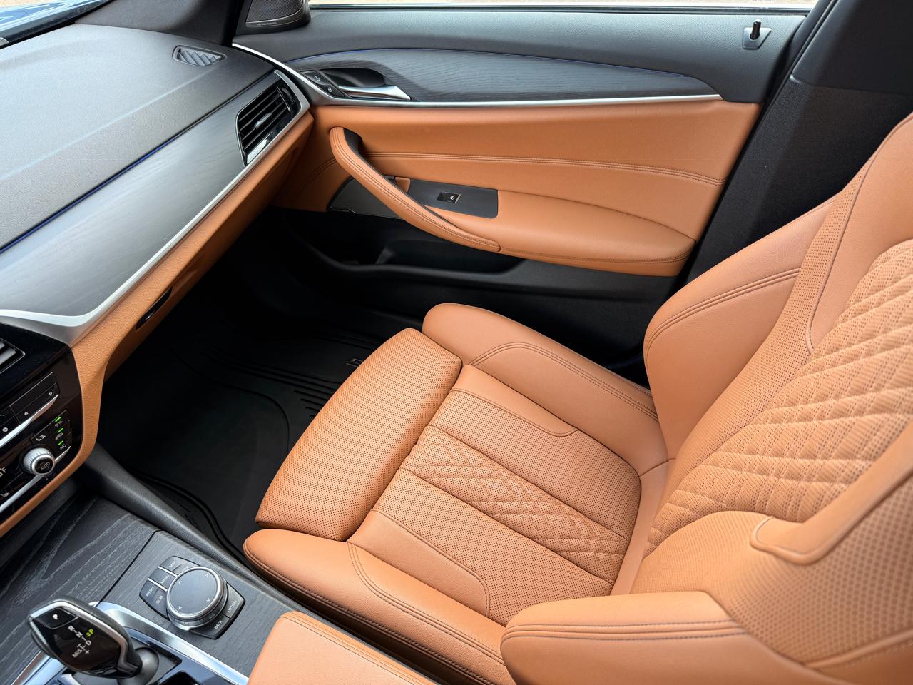 BMW 5-Series 530i 2021