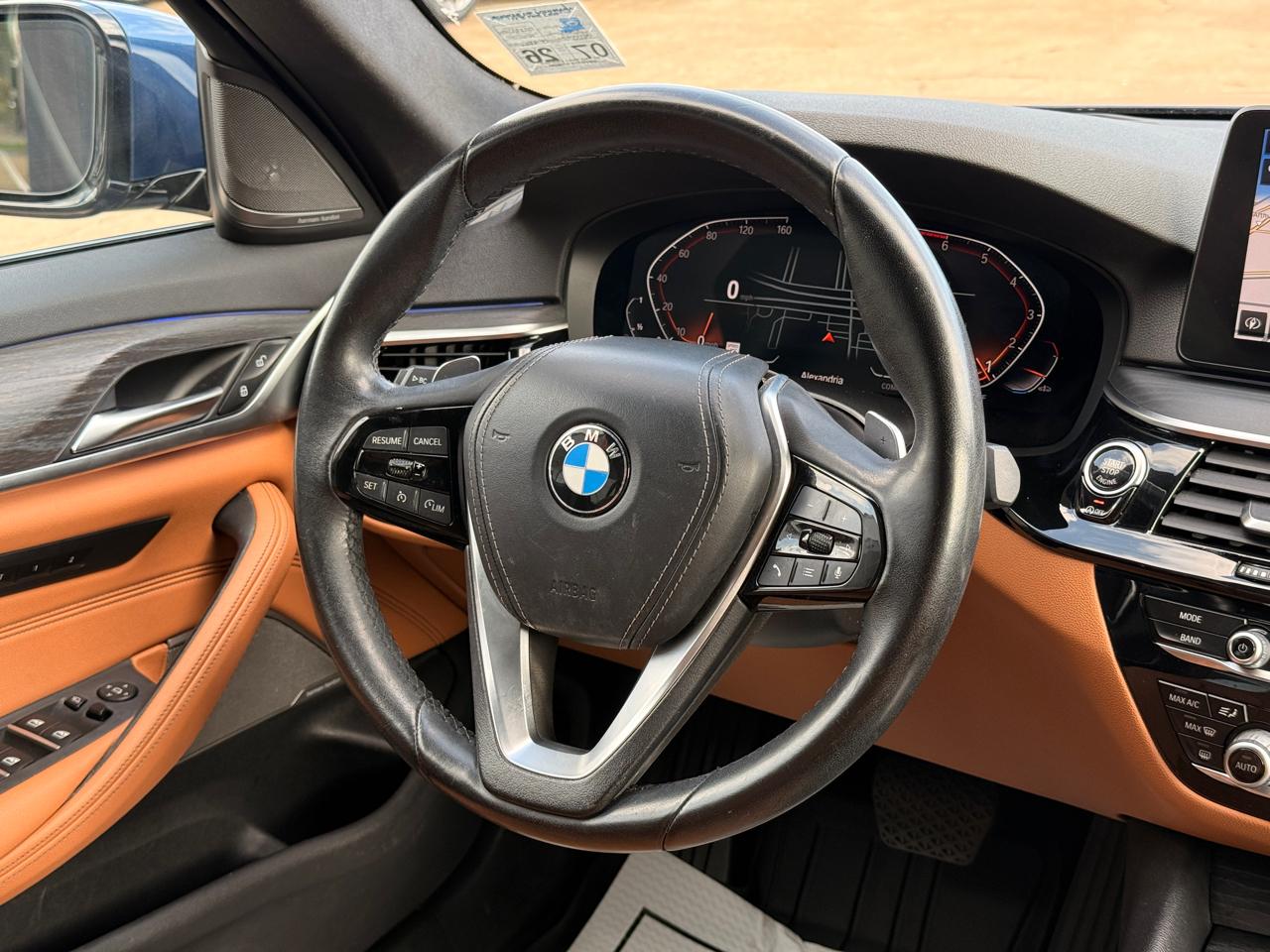 BMW 5-Series 530i 2021