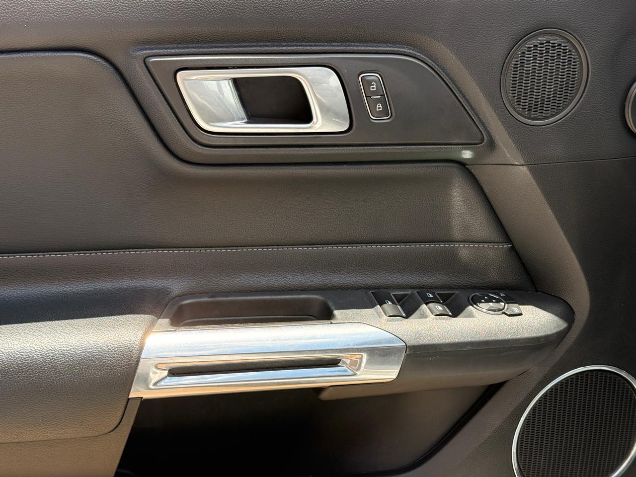 Ford Mustang EcoBoost Premium Convertible 2020