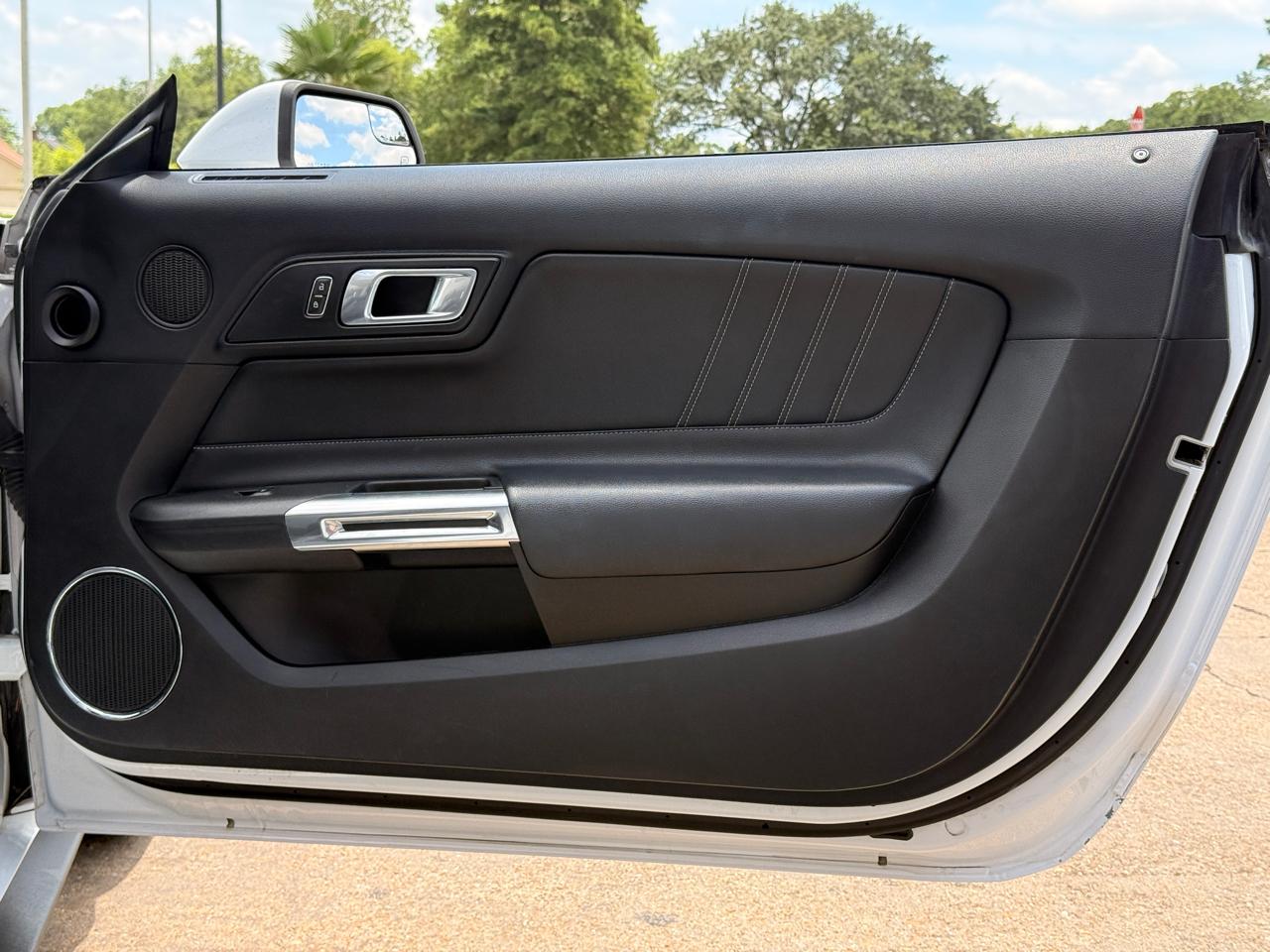 Ford Mustang EcoBoost Premium Convertible 2020